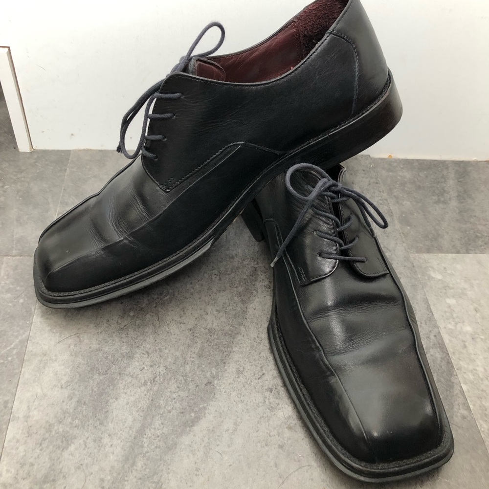 Kenneth Cole Mens size 10.5 black dress shoes